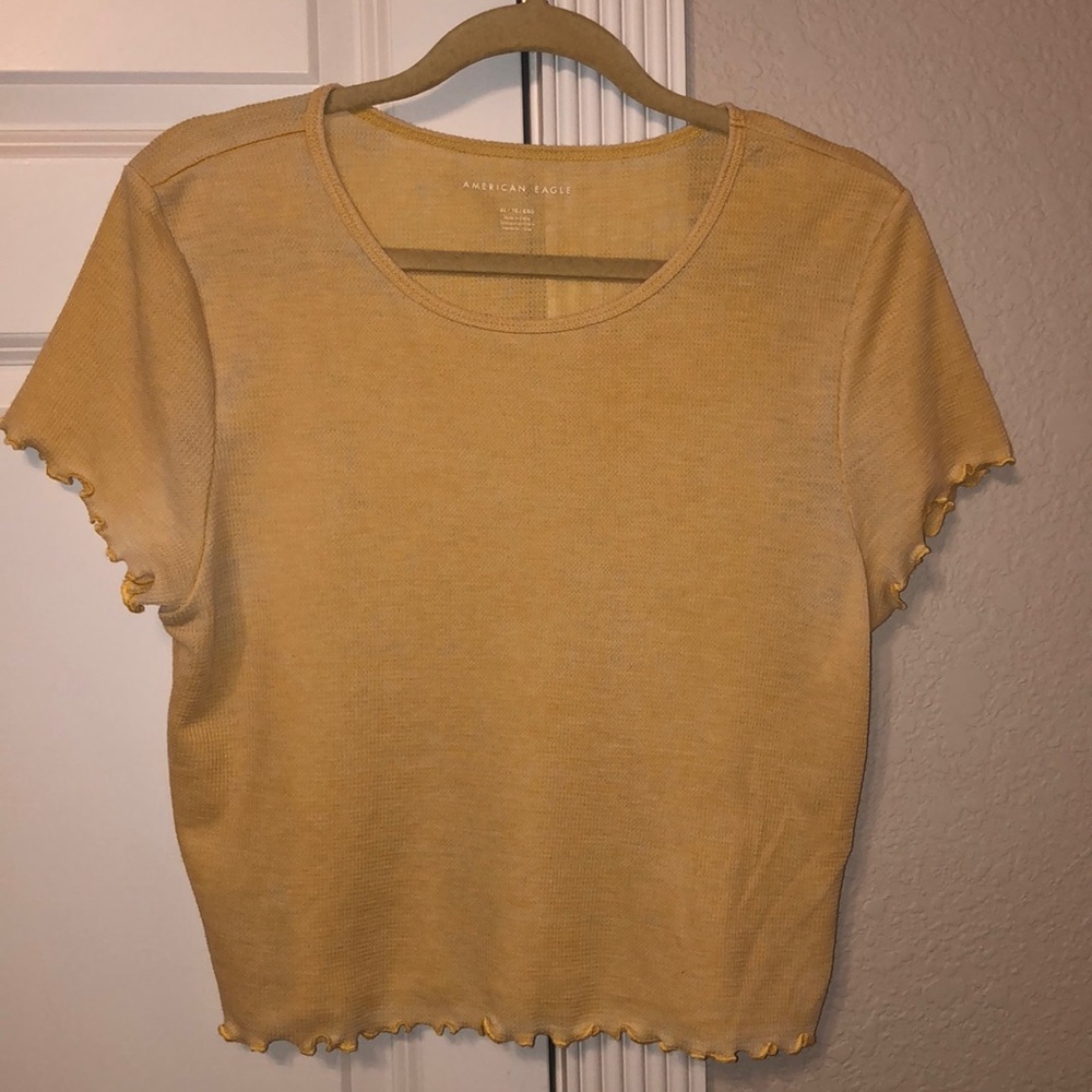 American Eagle sheer lettuce cut top